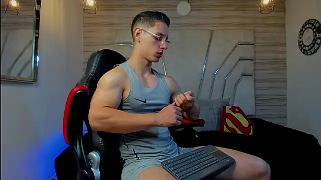 MAXTHOMSON online show from 11.21.25