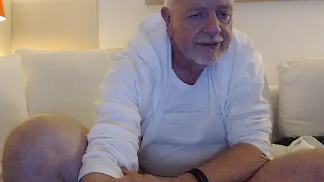 Dennislover007 online show from 11.06.25