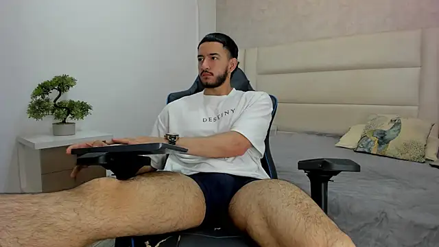 vitaly   online show from 01.08.26