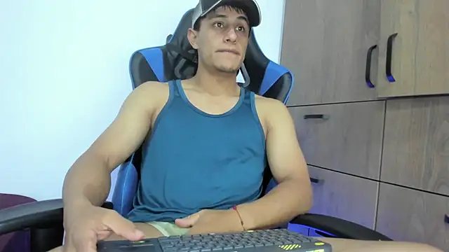 dorman boy online show from 12.23.25