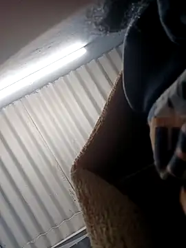 bearslove143 online show from 11.10.25