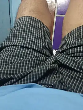 bearslove143 online show from 11.22.25