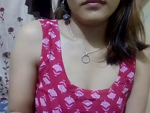 maira 33 online show from 11.05.25