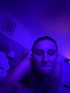 EmLovesxx online show from 11.11.25