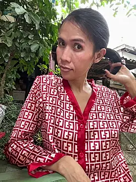 Snapshot of bellaUtops chatting on 02.05.26 bellaUtops online show from 02.05.26