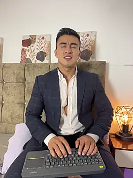 Chris Clarck online show from 01.07.26