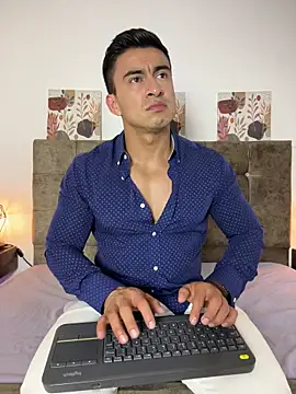 Chris Clarck online show from 01.13.26