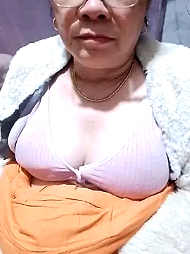 small-house123 online show from 11.28.25