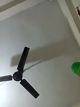 Snapshot of Hot__cute001 chatting on 11.01.25 Hot cute001 online show from 11.01.25