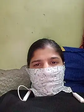 Snapshot of Hot__cute001 chatting on 11.03.25 Hot cute001 online show from 11.03.25