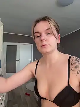 LisaFreierxx online show from 04.04.26