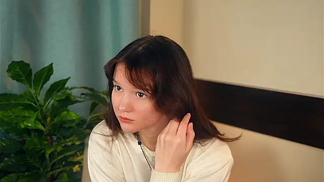 Snapshot of YerGriffing chatting on 11.03.25 YerGriffing online show from 11.03.25