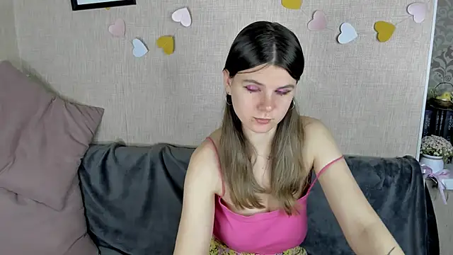 Snapshot of Zorianaa chatting on 04.28.26 Zorianaa online show from 04.28.26