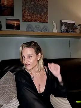 LittleSexyT online show from 11.10.25