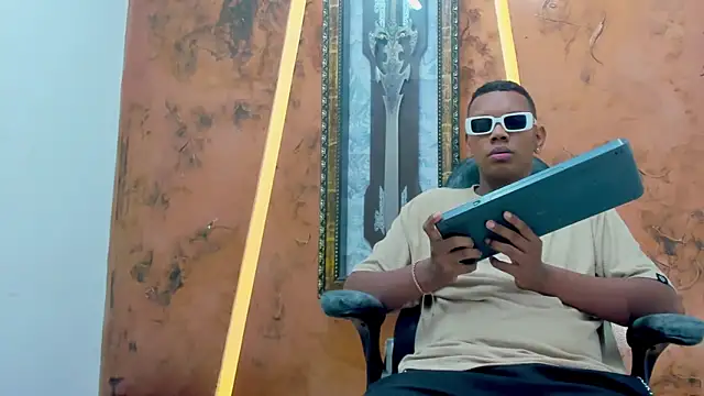 the hot boy0 online show from 11.10.25