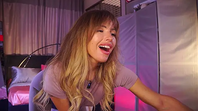 Nikki  Amour online show from 01.09.26