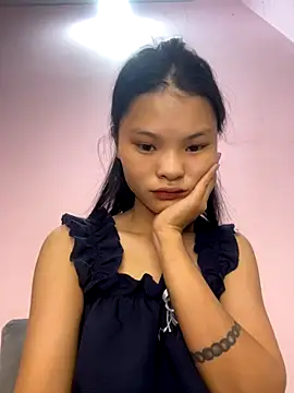 lung-linh online show from 11.29.25