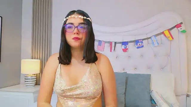 Snapshot of ScarlettPetrova chatting on 06.27.26 ScarlettPetrova online show from 06.27.26