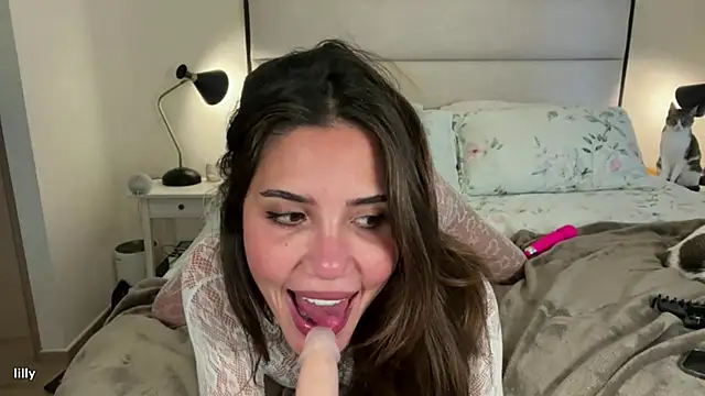 Itslillybloom online show from 11.25.25