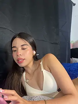 Snapshot of Milleradhara24 chatting on 07.16.26 Milleradhara24 online show from 07.16.26