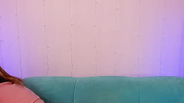 Snapshot of RikkiChoco chatting on 11.03.25 RikkiChoco online show from 11.03.25