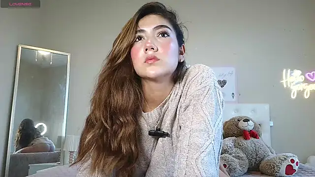 Snapshot of Perlafit1 chatting on 11.08.25 Perlafit1 online show from 11.08.25