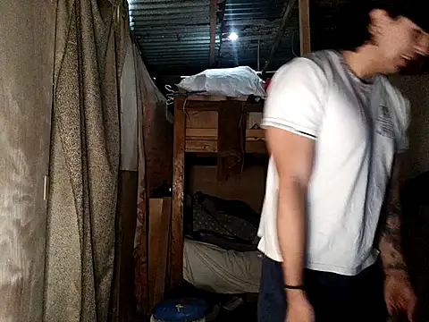 Snapshot of sexboyfit chatting on 11.11.25 sexboyfit online show from 11.11.25