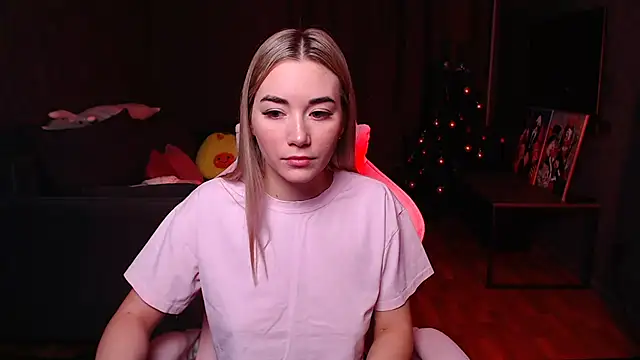 Rosie Mac online show from 12.17.25