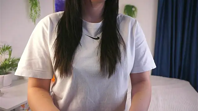 KittyVices online show from 11.03.25