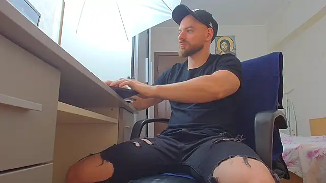 Ryanstone  online show from 05.21.26