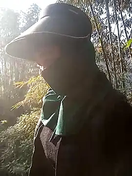 Mami xxx online show from 11.27.25