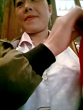 Snapshot of Sara_pusyy chatting on 11.04.25 Sara pusyy online show from 11.04.25