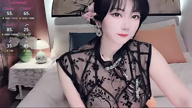 Ella99 online show from 12.04.25