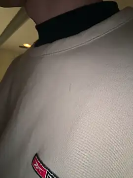 JadonZ 04263 online show from 11.03.25