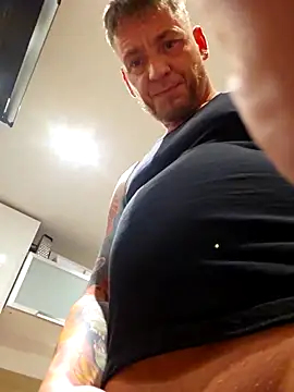 tom tom83 online show from 02.11.26