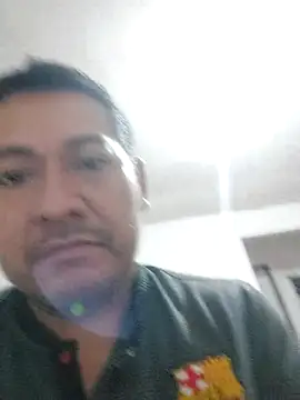 Snapshot of Davimo10 chatting on 11.09.25 Davimo10 online show from 11.09.25