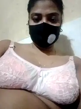 Snapshot of priya_121 chatting on 11.04.25 priya 121 online show from 11.04.25