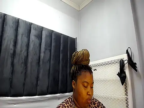 BigAssBBW24 online show from 01.10.26