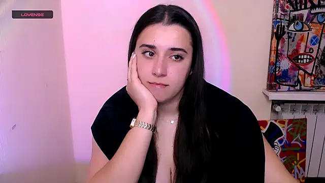 Snapshot of AlinaDoll_ chatting on 05.19.26 AlinaDoll online show from 05.19.26