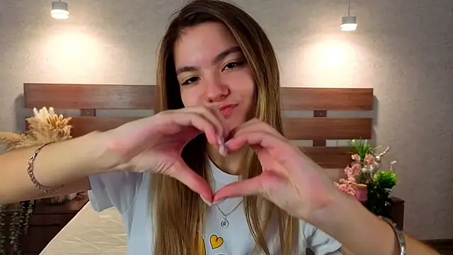 Snapshot of MargieDavidson chatting on 02.10.26 MargieDavidson online show from 02.10.26