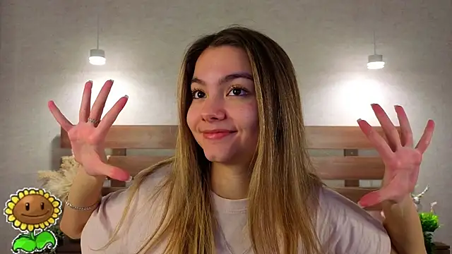 Snapshot of MargieDavidson chatting on 02.13.26 MargieDavidson online show from 02.13.26