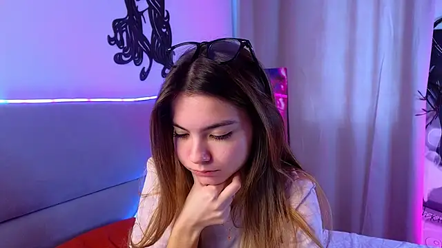 Snapshot of MargieDavidson chatting on 02.23.26 MargieDavidson online show from 02.23.26