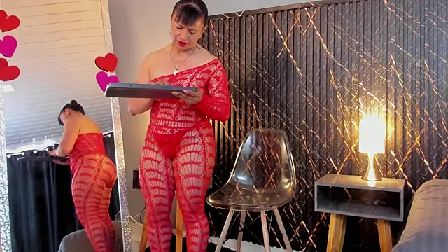 clara heat online show from 02.25.26