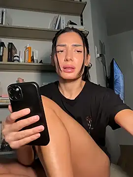 VickyM99 online show from 02.24.26