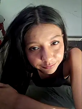 charlloteevans online show from 11.04.25