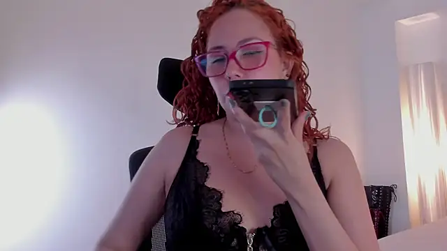 MistressErza online show from 06.09.26