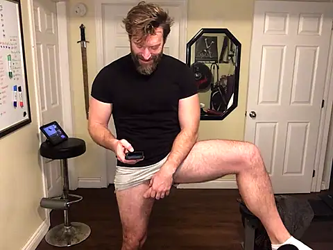 Snapshot of RockHammercock chatting on 11.17.25 RockHammercock online show from 11.17.25