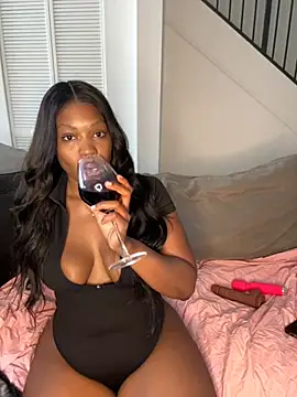 PrincessDreamm online show from 11.21.25