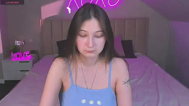 Ella Burns online show from 04.27.26
