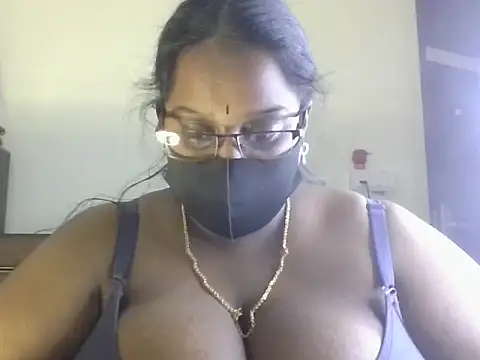 hootypriya online show from 07.22.26